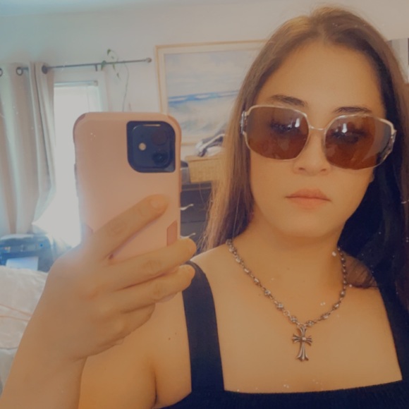 Meet ur Posher Jess⭐️star - Picture 1 of 3